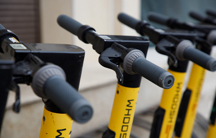 Автоюрист Славнов предложил оформлять ОСАГО для самокатов