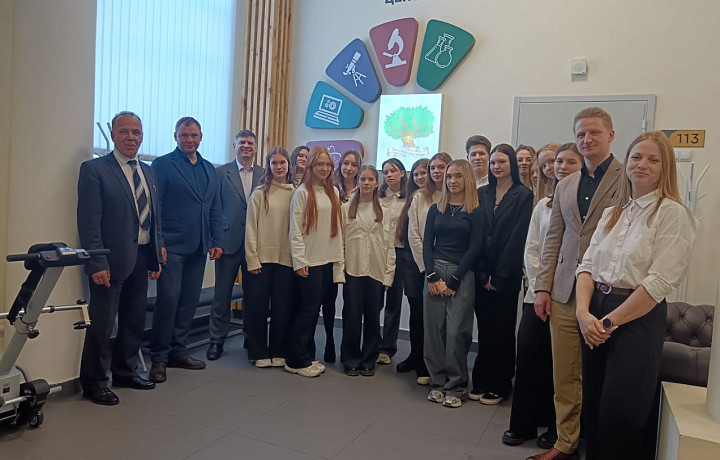 В тульской гимназии прошёл «Урок цифры» по кибербезопасности с участием Минцифры и «Лаборатории Касперского»