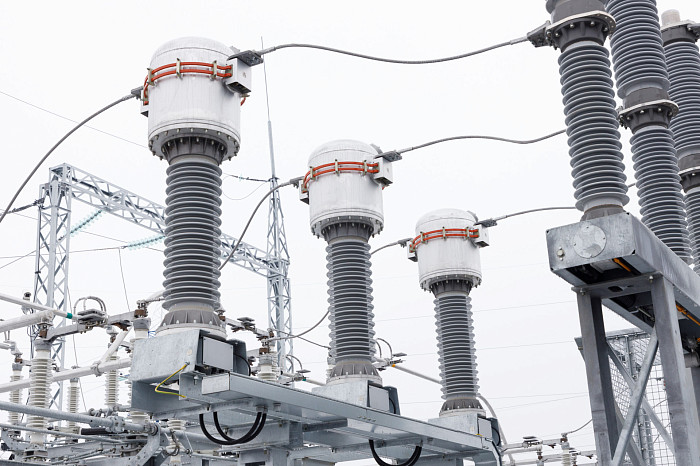 Дюмину и гендиректору «Россетей» Рюмину показали новый питающий центр в Туле