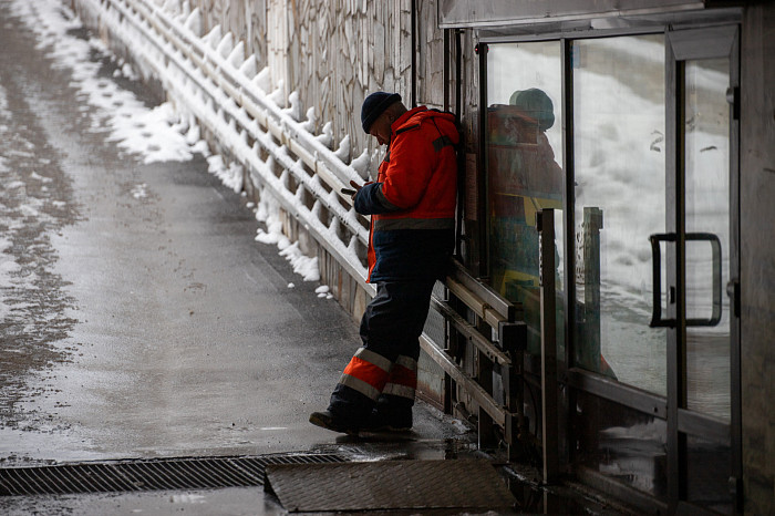 Тулу засыпало снегом: как в городе борются с последствиями стихии