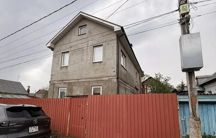 В Тульской области продают частный дом за 120 млн рублей