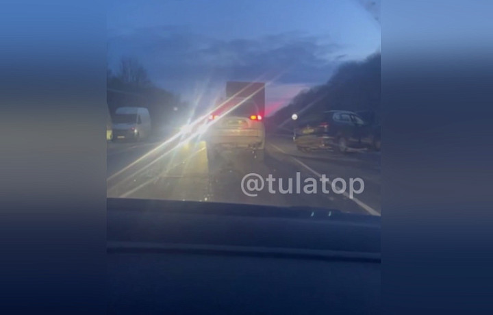 В тройном ДТП на трассе М-2 в Тульской области пострадал 11-летний ребенок