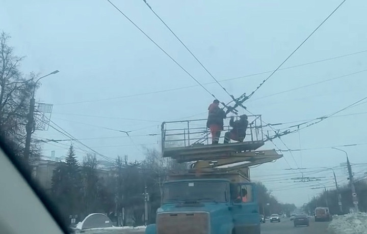 В Туле из-за поломки линии электропередач встали трамваи и троллейбусы