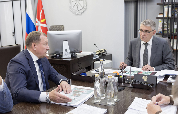 Губернатор Миляев встретился с сенатором от Тульской области Михаилом Борщевым