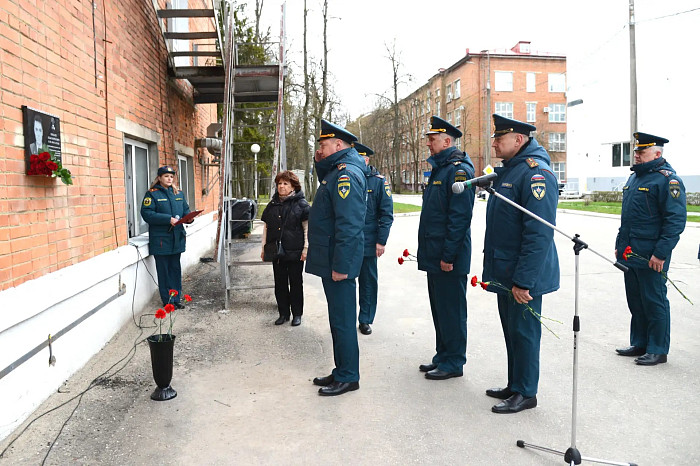 В Туле открыли доску памяти спасателя Ильи Ковалёва, погибшего при атаке БПЛА