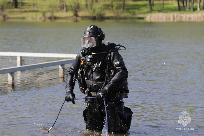 Тульские спасатели провели водолазное обследование водоемов к купальному сезону