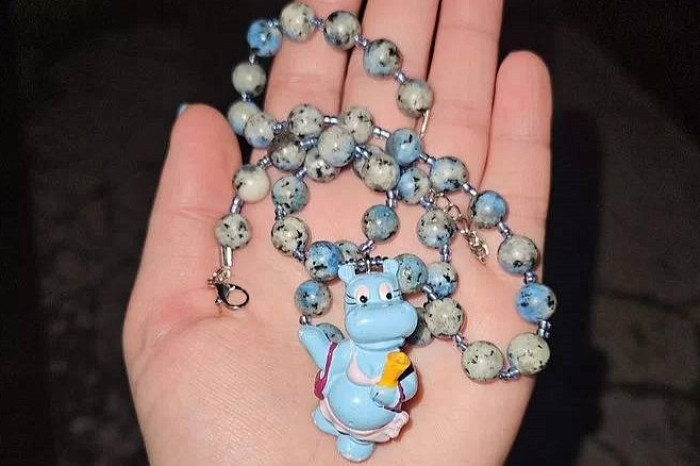 Бикини, бусы с бегемотиком из «киндера», бизиборды, искусственные бороды: что изготавливают своими руками тульские мастера хендмейда