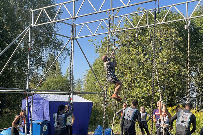Команда Тульской службы новостей покорила «Эверест» на «Гонке героев»