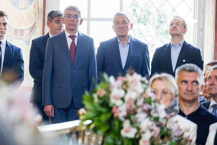 Патриарх Кирилл освятил Успенский собор Тульского кремля Патриарх Кирилл освятил Успенский собор Тульского кремля