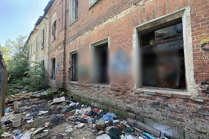 Жители Тулы пожаловались на заброшку на территории Щегловского монастыря Жители Тулы пожаловались на заброшку на территории Щегловского монастыря