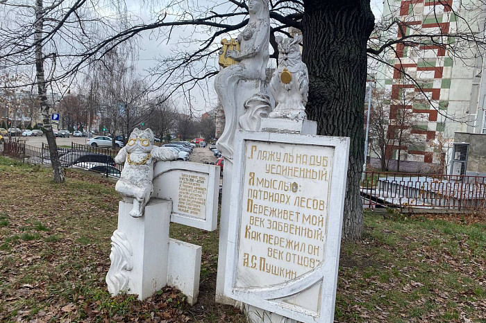 От местных брендов до необычного стимпанка: какие арт-объекты украшают Тулу