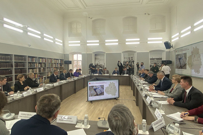 Дмитрий Миляев принял участие в открытии мемориала студентам и преподавателям, погибшим в годы Великой Отечественной войны