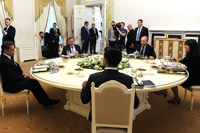Космос, Париж и Ленинград: где путешествовал тульский пряник и какие истории сохранил Космос, Париж и Ленинград: где путешествовал тульский пряник и какие истории сохранил