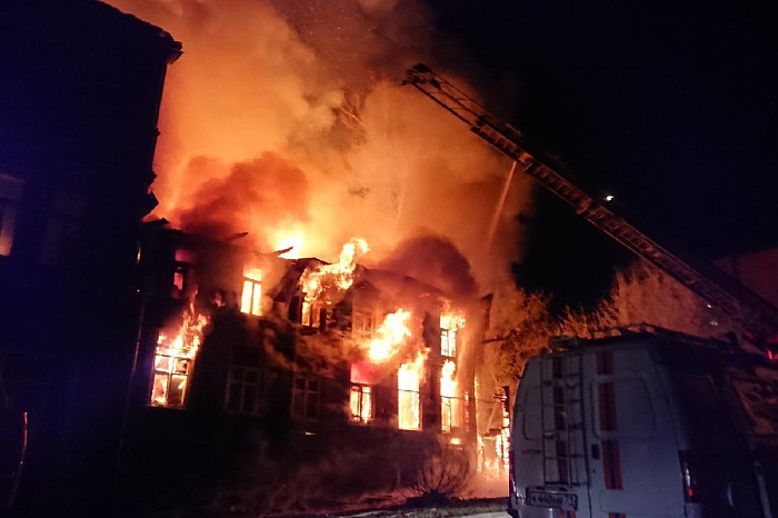 Руины на продажу: «кирпичной свалке» и пристанищу бомжей на улице Бундурина хотят дать вторую жизнь