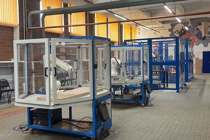 В Туле выбирают «Лучшего по профессии» монтажника радиоаппаратуры: он получит 100 тысяч рублей В Туле выбирают «Лучшего по профессии» монтажника радиоаппаратуры: он получит 100 тысяч рублей