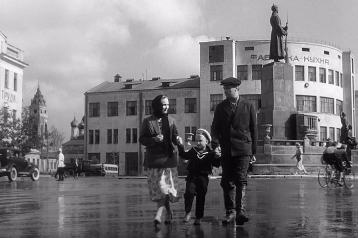 Снималось в Туле – от «Дурака» до «Гражданина начальника»: как выглядят в 2025 году локации из известных фильмов Снималось в Туле – от «Дурака» до «Гражданина начальника»: как выглядят в 2025 году локации из известных фильмов
