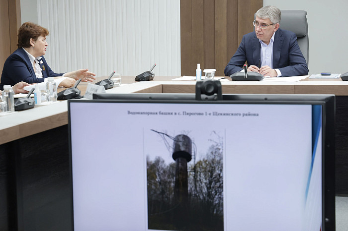 Губернатор Миляев провёл личный приём сельских старост Губернатор Миляев провёл личный приём сельских старост