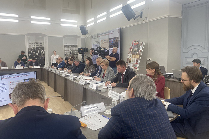 Дмитрий Миляев принял участие в открытии мемориала студентам и преподавателям, погибшим в годы Великой Отечественной войны
