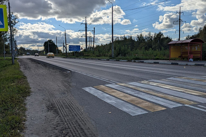 В Туле построили ЖК, но тротуары к нему сделали не везде: обещают только через пару лет В Туле построили ЖК, но тротуары к нему сделали не везде: обещают только через пару лет