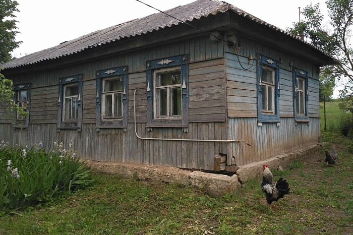 Звучит солидно: под Чернью за 361 тысячу рублей продают покосившийся «имущественный комплекс» Звучит солидно: под Чернью за 361 тысячу рублей продают покосившийся «имущественный комплекс»