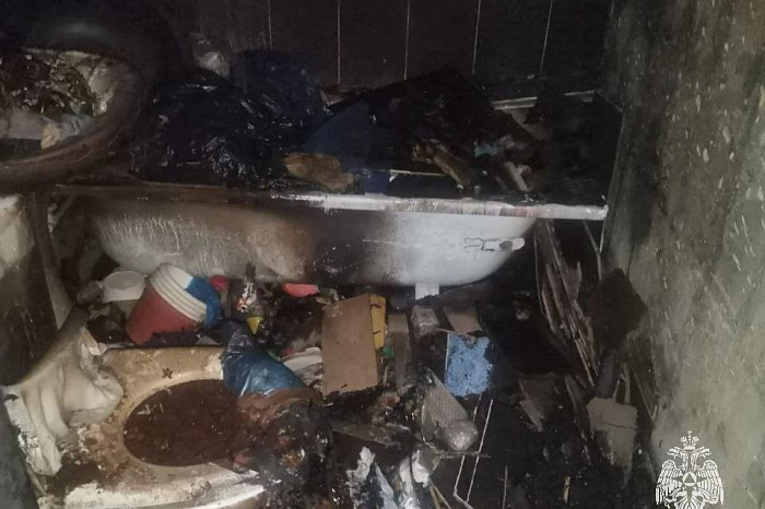 Из пожара в Донском эвакуировали пять человек Из пожара в Донском эвакуировали пять человек