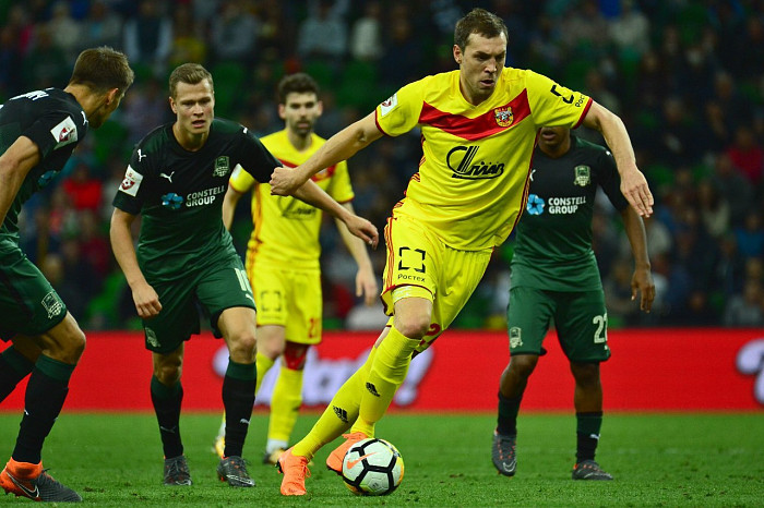 Дзюба стал лучшим бомбардиром в истории российского футбола: как он забивал за «Арсенал»