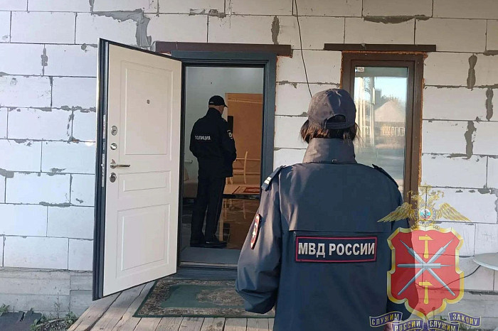 Силовики нагрянули в цыганскую часть Плеханово: троих отправили в военкомат, есть нарушения по линии ГАИ Силовики нагрянули в цыганскую часть Плеханово: троих отправили в военкомат, есть нарушения по линии ГАИ