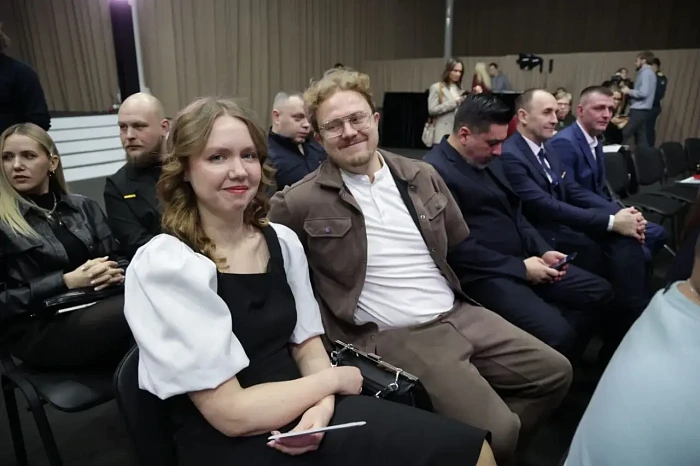 «Тульская область — территория семейного счастья»: губернатор встретился с участниками программы «Герой 71» и их семьями «Тульская область — территория семейного счастья»: губернатор встретился с участниками программы «Герой 71» и их семьями