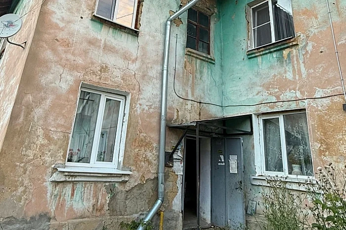 В новую программу расселения включат аварийных 786 домов: больше всего в Туле, Узловой, Щекине, Киреевске и Богородицке В новую программу расселения включат аварийных 786 домов: больше всего в Туле, Узловой, Щекине, Киреевске и Богородицке
