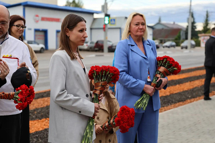 В Туле открыли мемориальный комплекс «Наша сила в единстве» В Туле открыли мемориальный комплекс «Наша сила в единстве»