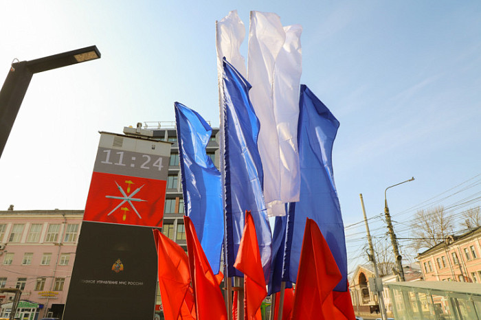 Тулу украсили к 12-й годовщине воссоединения Крыма и Севастополя с Россией