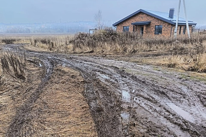 «Обращение в очередной раз отправили на хождение по кругу чиновников»: жители Северного Заречья ждут дорогу с 2012 года «Обращение в очередной раз отправили на хождение по кругу чиновников»: жители Северного Заречья ждут дорогу с 2012 года