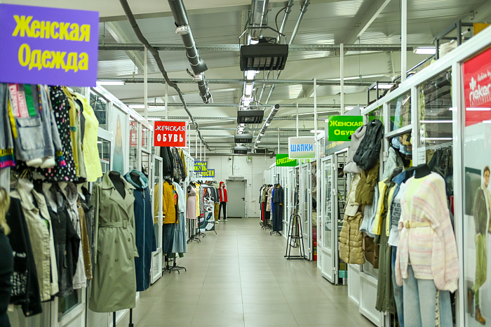 Рынок закрылся, но продавцы остались: где теперь туляки покупают одежду и обувь к школе