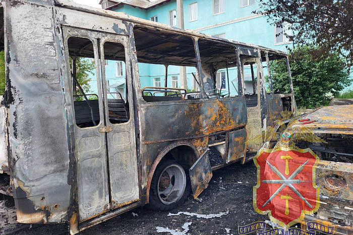 Полиция задержала туляка, который сжёг три машины и автобус в Ленинском районе Полиция задержала туляка, который сжёг три машины и автобус в Ленинском районе