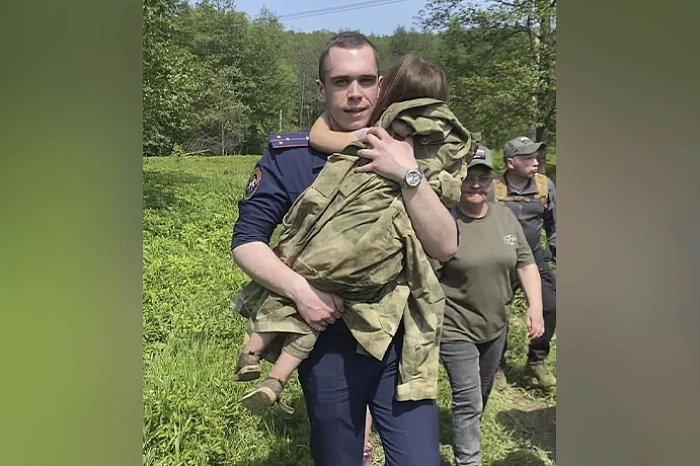 Настоящее чудо: под Тулой спустя 18 часов в лесу нашли трехлетнего ребенка Настоящее чудо: под Тулой спустя 18 часов в лесу нашли трехлетнего ребенка