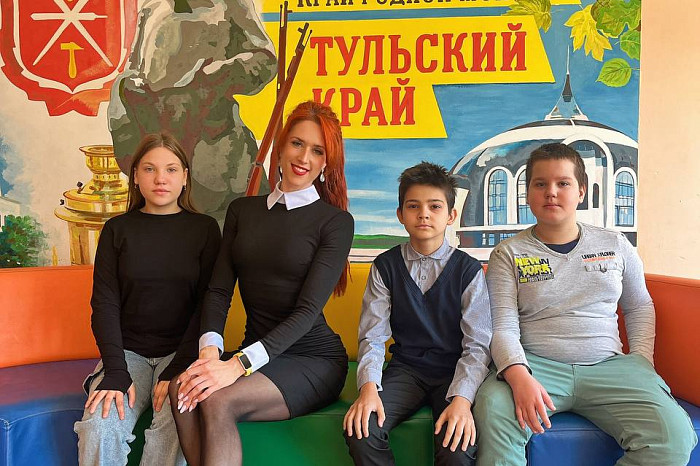 Успеть всё – миссия выполнима! Учитель-бодибилдер из Тулы рассказала, как совместить работу, семью, профессиональный спорт и творчество 