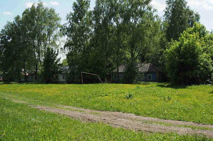Погасший «Огонёк»: москвичи снова пытаются продать заброшенный детский лагерь под Тулой Погасший «Огонёк»: москвичи снова пытаются продать заброшенный детский лагерь под Тулой