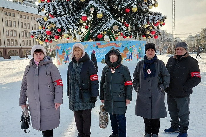 «Они же бежали на дежурство как на свидание, потом поженились»: как живут и чем занимаются дружинники в Туле?