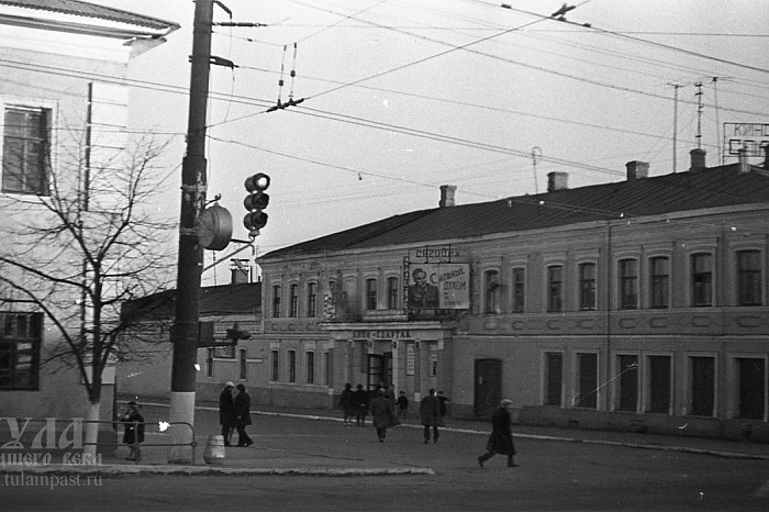 «Родина», «Искра», «Центральный»: какие кинотеатры были в Туле раньше и что с ними стало сегодня «Родина», «Искра», «Центральный»: какие кинотеатры были в Туле раньше и что с ними стало сегодня