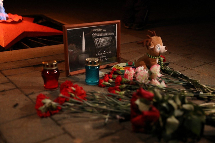 Год трагедии в «Крокусе», где погибли 145 человек и более 500 пострадали: что рассказывали очевидцы, и как продвигается следствие