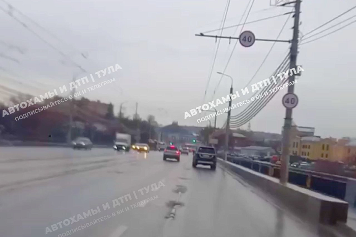 После ДТП с трамваем на Пролетарском мосту Тулы ввели скоростное ограничение 40 км/ч