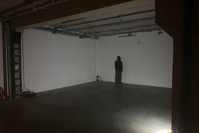 Существует ли «современное» искусство на самом деле: как тульские перформеры общались через звук, пространство и танец в прямом эфире