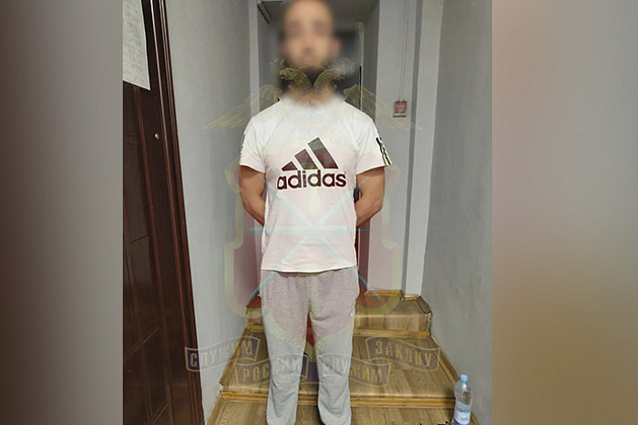 В Новомосковске полицейские по горячим следам задержали угонщика иномарки В Новомосковске полицейские по горячим следам задержали угонщика иномарки