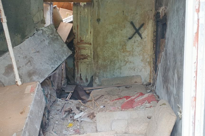 Руины на продажу: «кирпичной свалке» и пристанищу бомжей на улице Бундурина хотят дать вторую жизнь