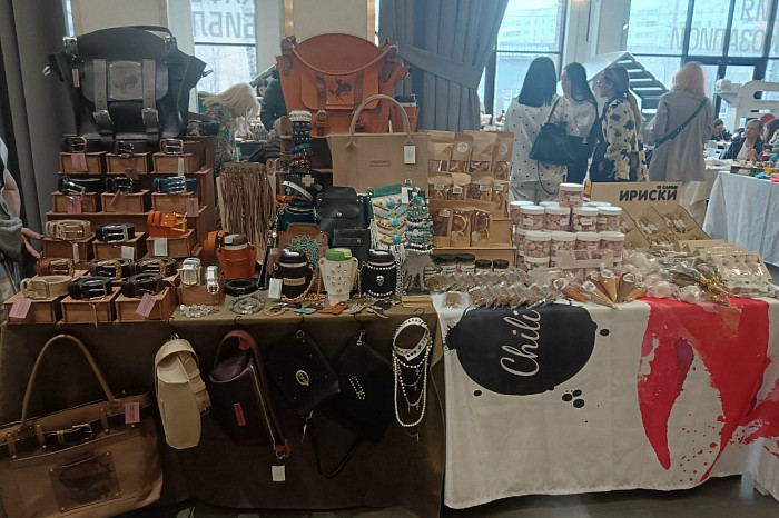 На фестивале «ОКТАВА‑8. Технологии творчества» участники представили народные промыслы