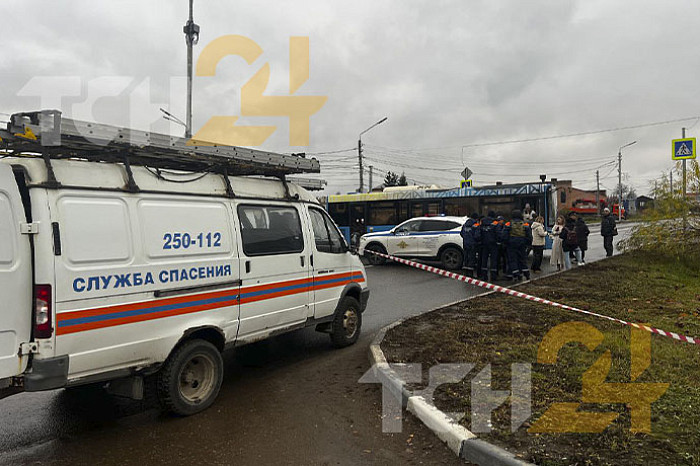 Появились фото с места падения обломка БПЛА на Кутузова в Туле