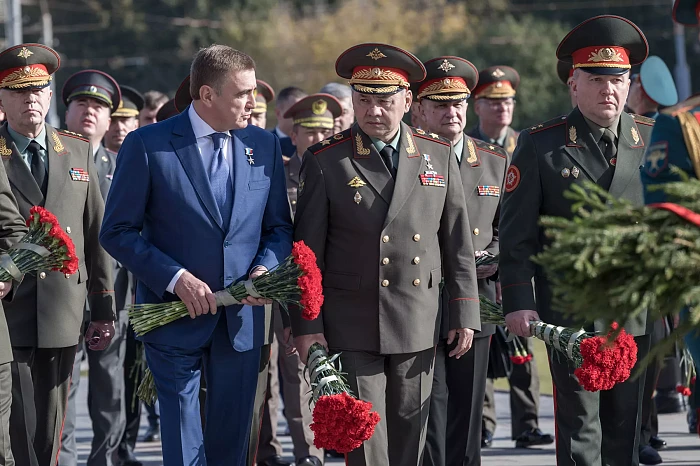 Дюмин ровно год назад покинул пост губернатора Тульской области: как он уходил Дюмин ровно год назад покинул пост губернатора Тульской области: как он уходил
