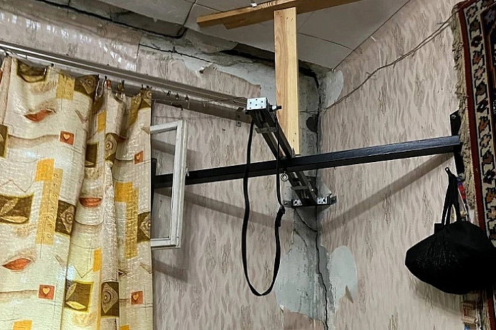 Со следами немецких пуль и палкой-подпоркой: в Туле на ремонт аварийных домов дали 1,3 млн – лишь бы не упали