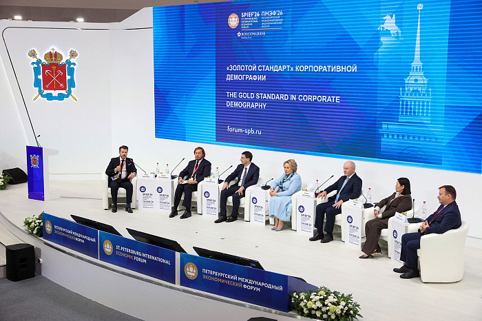 Ёлочные игрушки и микрофоны: что еще производят в Тульской области и как поддерживают предпринимателей 
