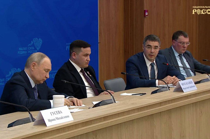Глава Тулы Алексей Эрк доложил президенту Владимиру Путину о реализации проекта «Герой71»